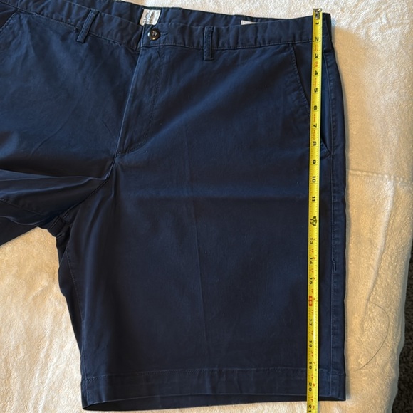 Gap Navy Shorts size 40 - Picture 6 of 9
